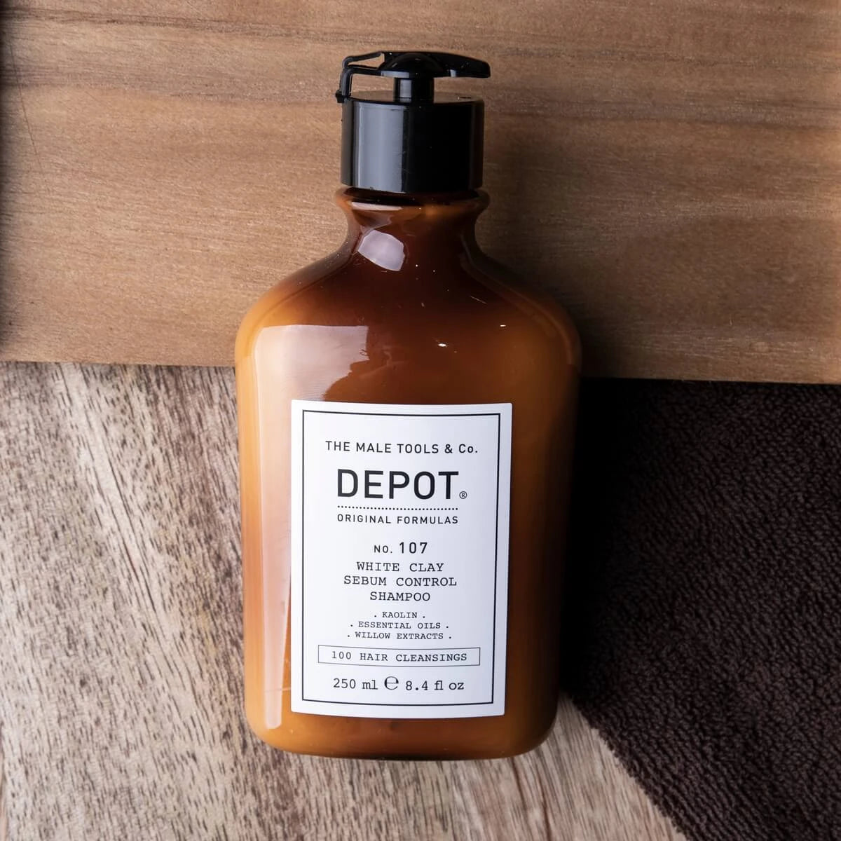 White Clay Sebum Control Shampoo, No. 107, 250 ml.