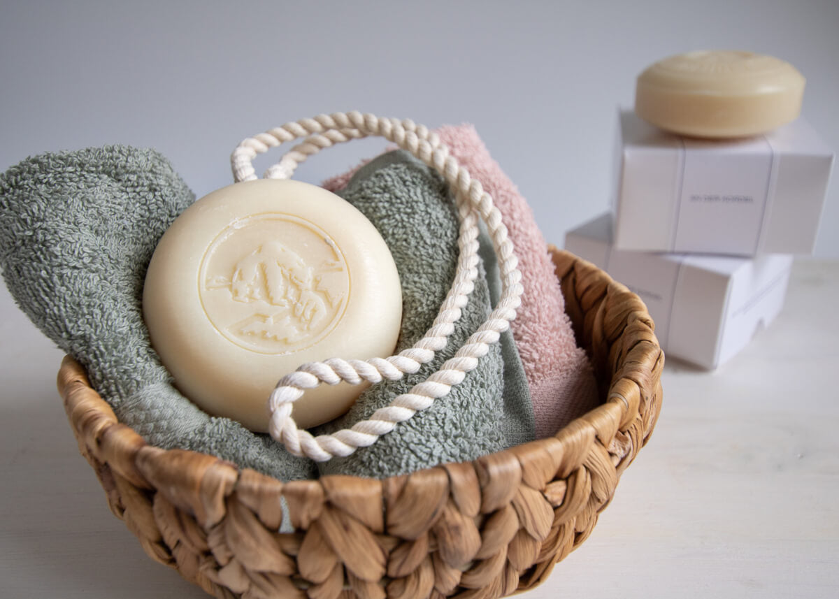 Bath soap for women, On a string, 250 gr.