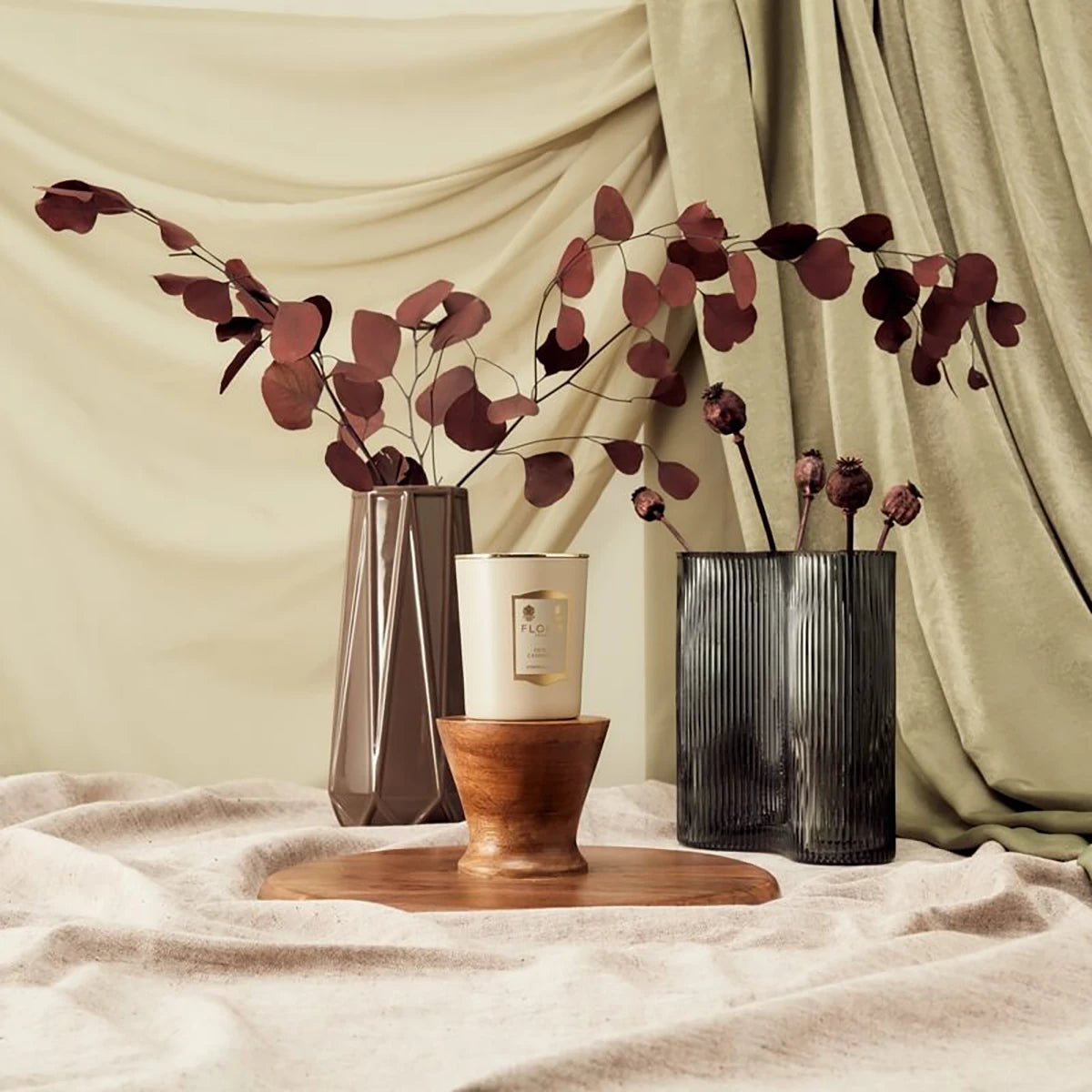 Oud & Cashmere Scented Candle, 175 gr.