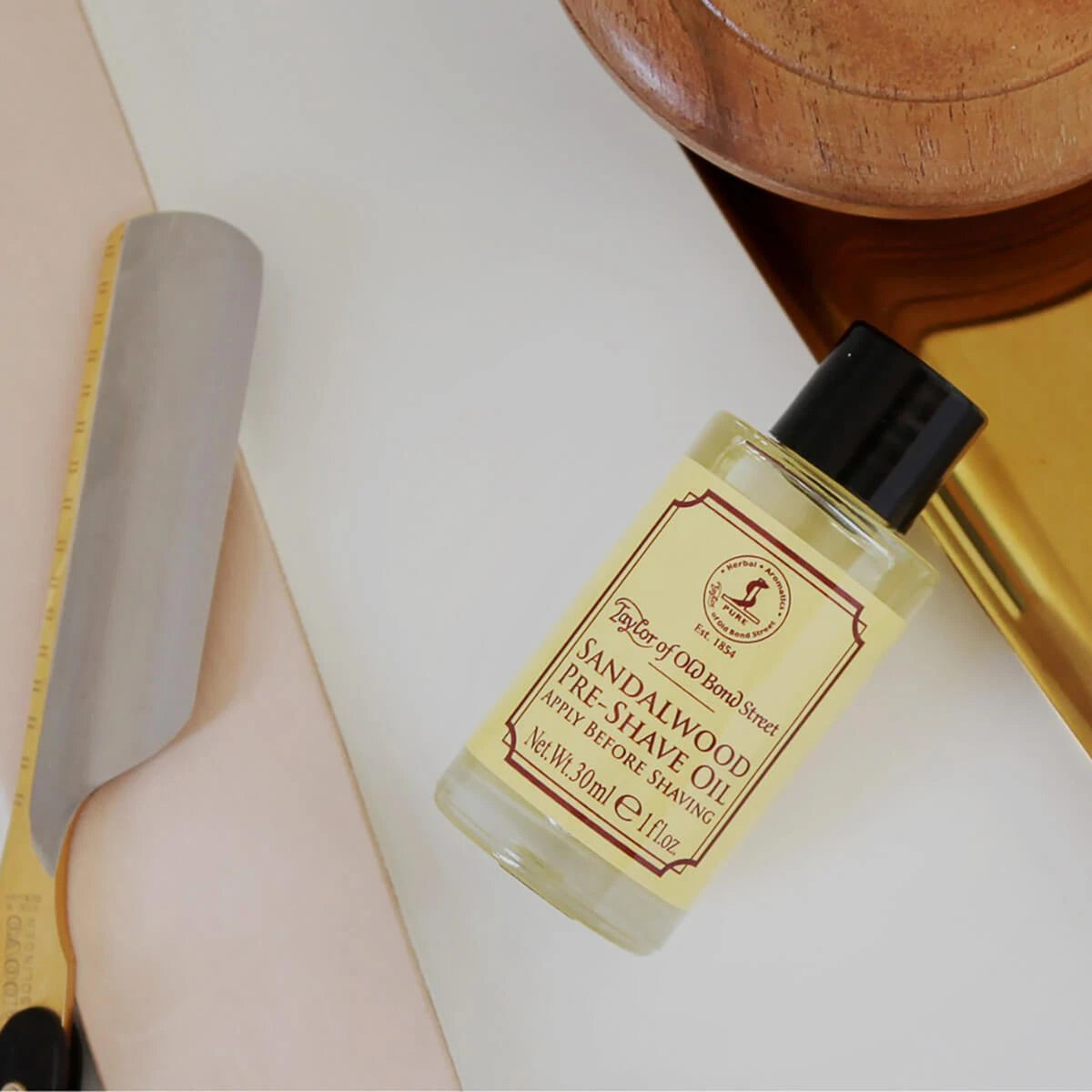 Preshave Oil, Sandalwood, 30 ml.