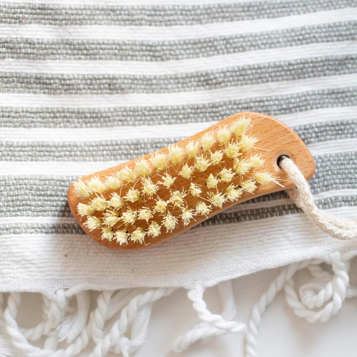 Nail brush, Beech wood