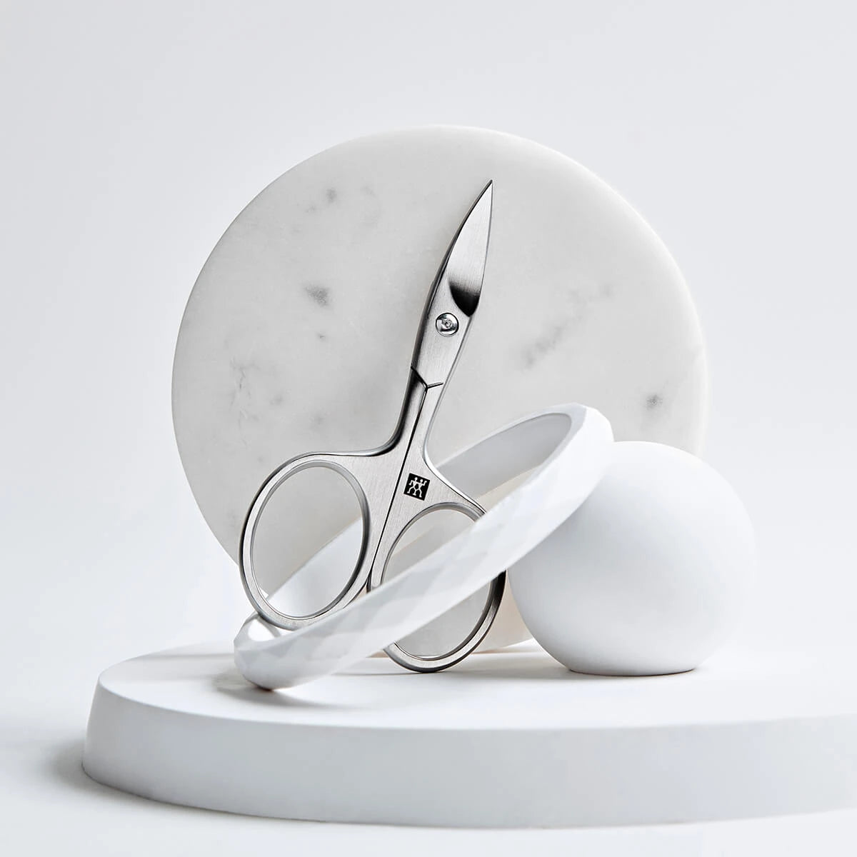 Nail scissors, Food