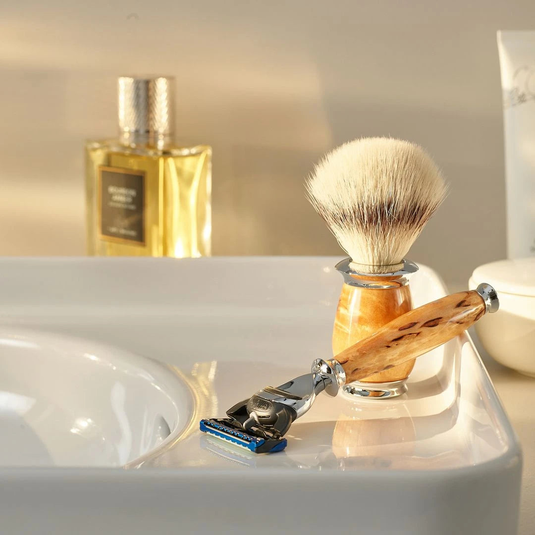 Shaving kit with Fusion Shaver, Silvertip Fibre® Shaving Brush and Holder, Purist, Karelian Burl Birch