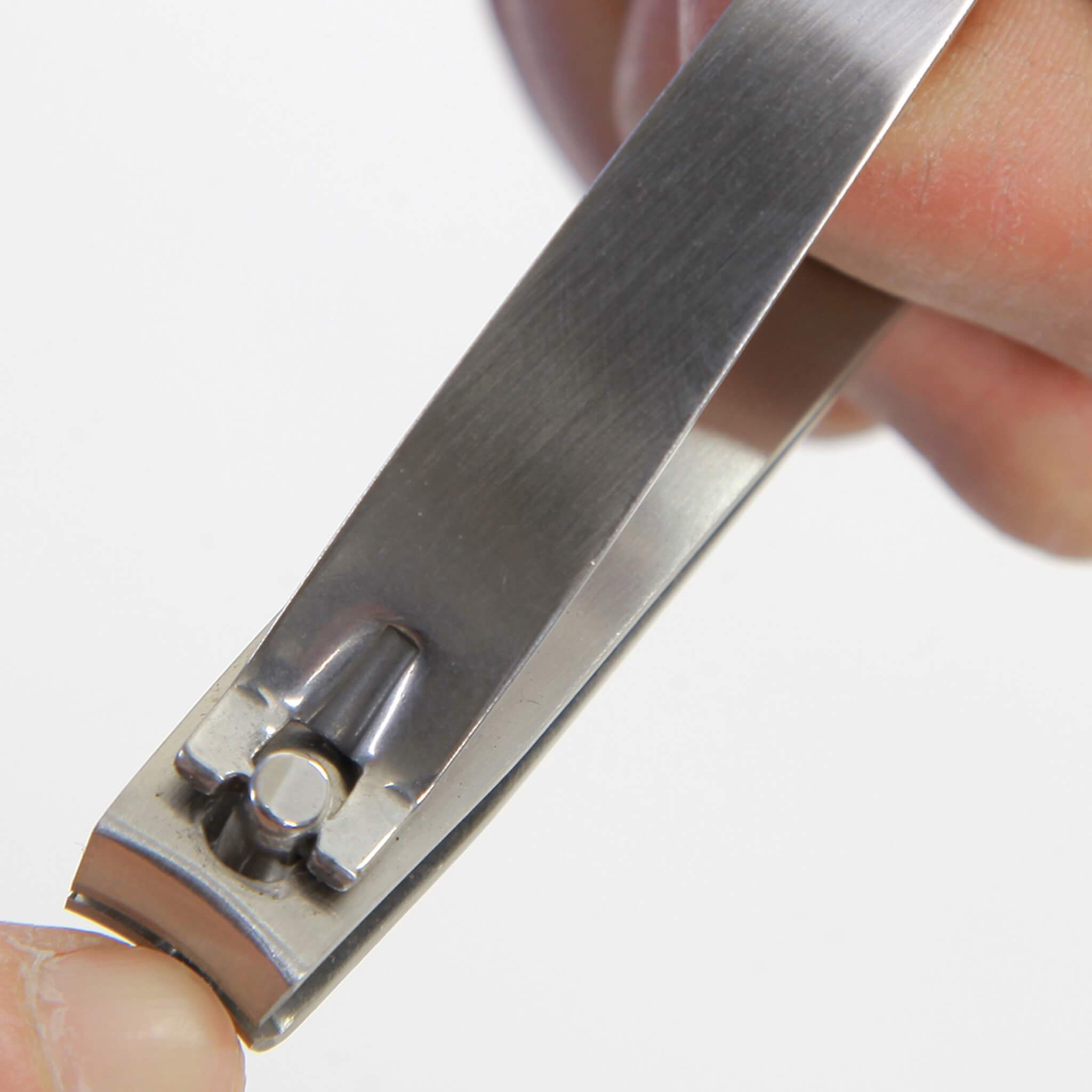 Nail Clippers in Leather Case, Stainless Steel, 6 cm.