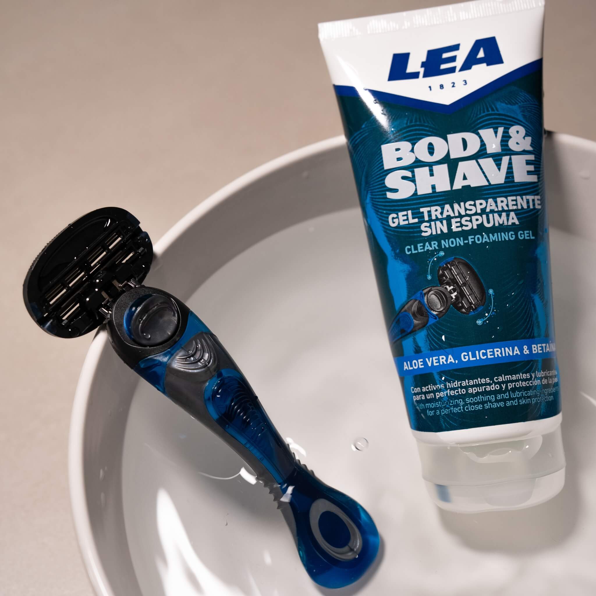 Body & Shave Shaver and 1 blade (3+3 blades)
