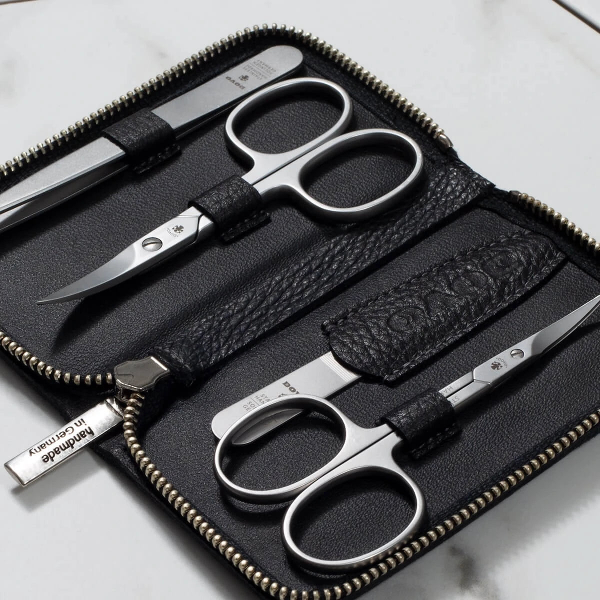 Manicure set with 4 pieces, Black leather