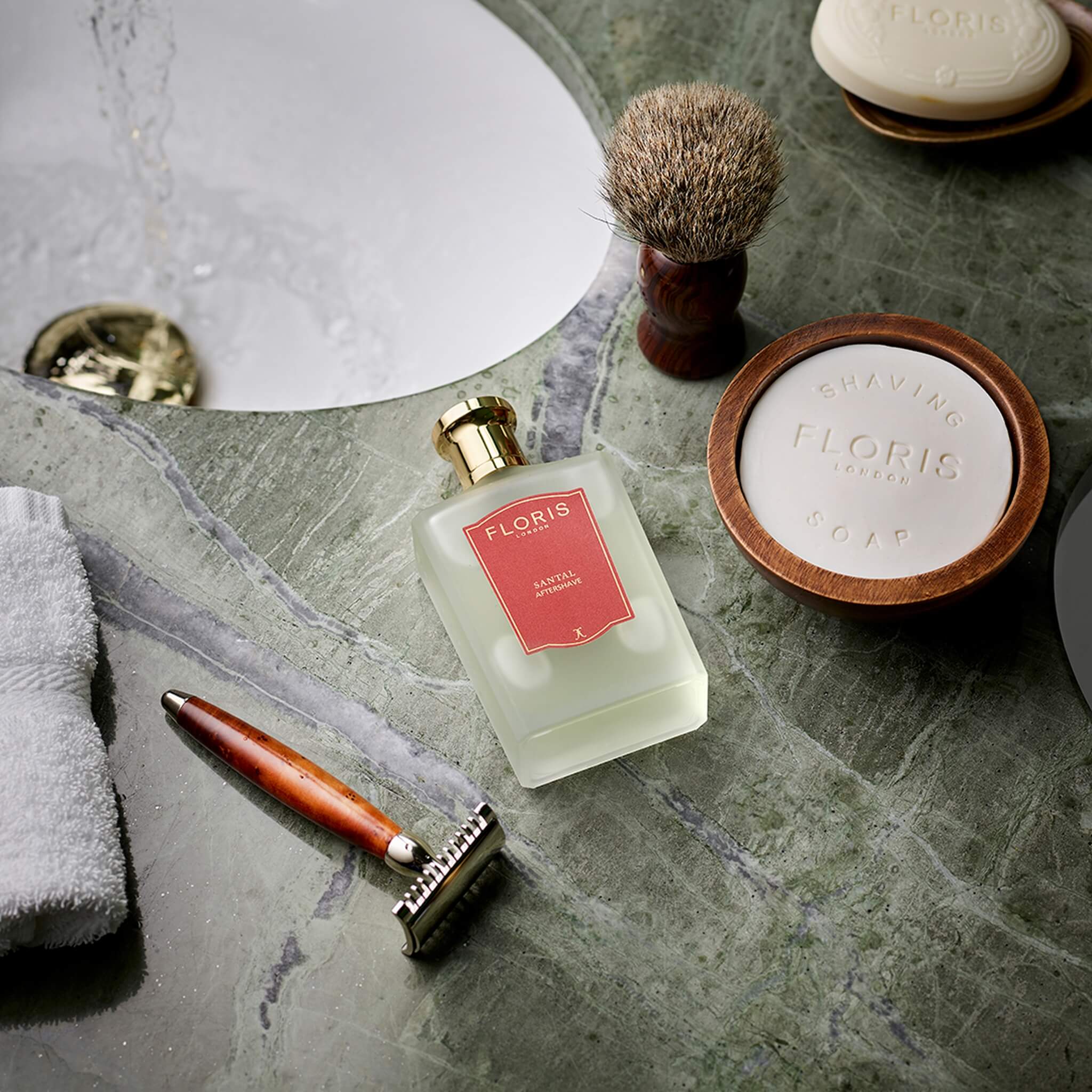 Santal, Shaving Soap in a Wooden Bowl, 100 gr.