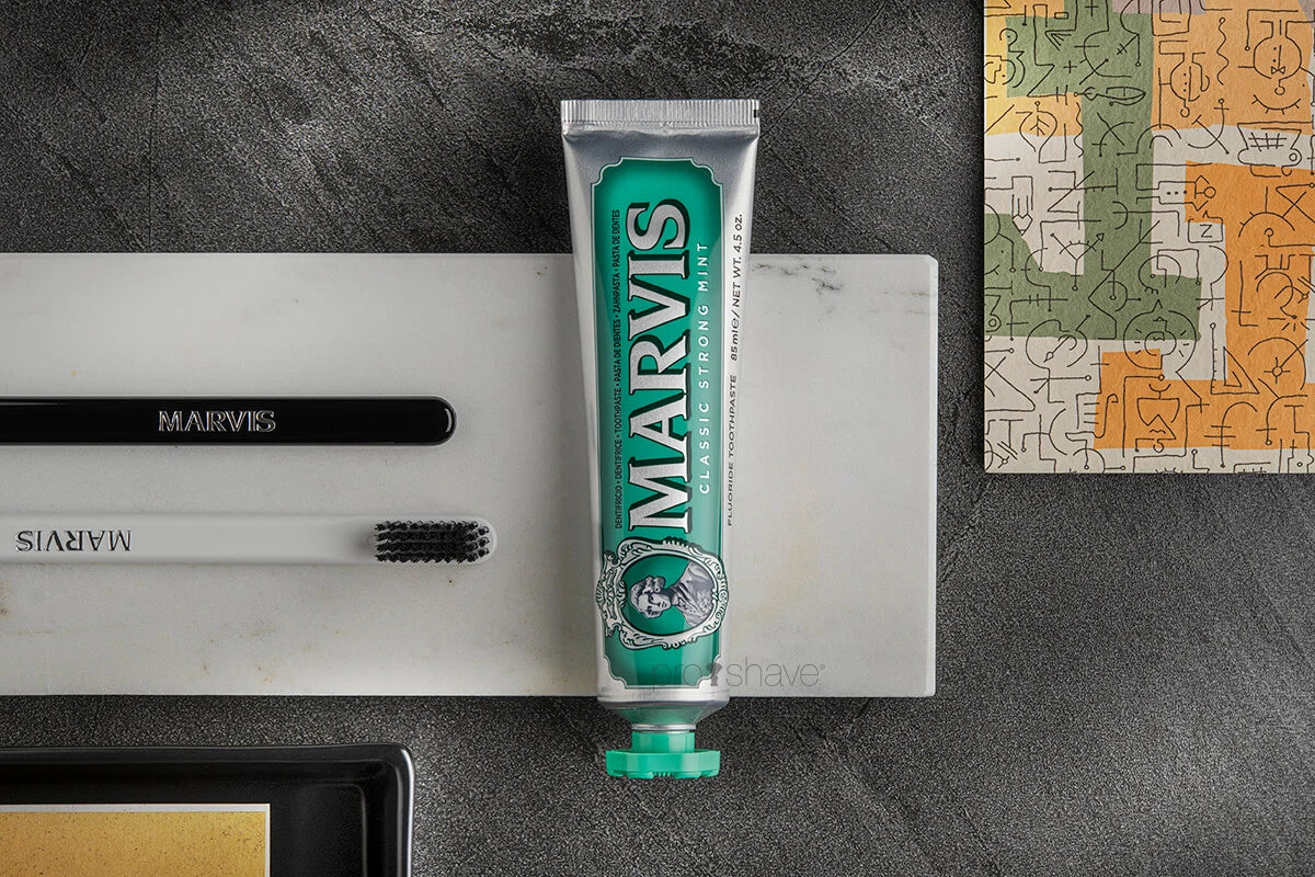 Classic Strong Mint Toothpaste, 85 ml.