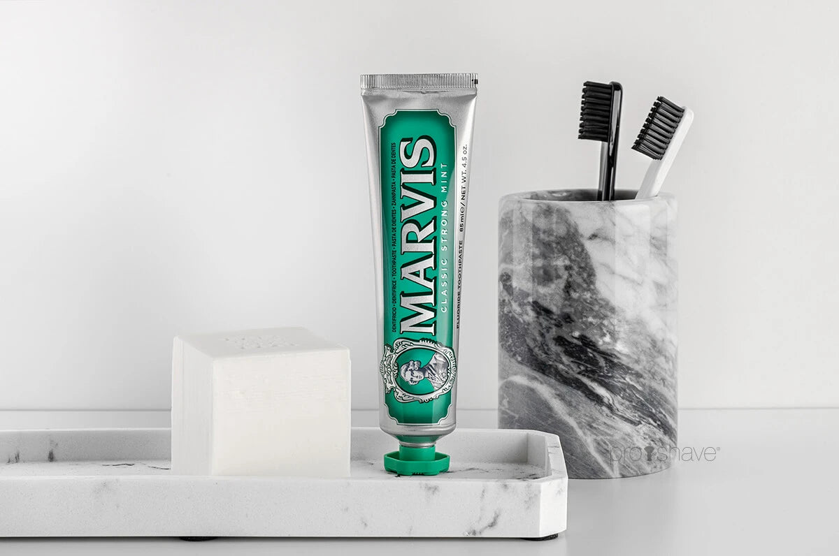 Classic Strong Mint Toothpaste, 85 ml.