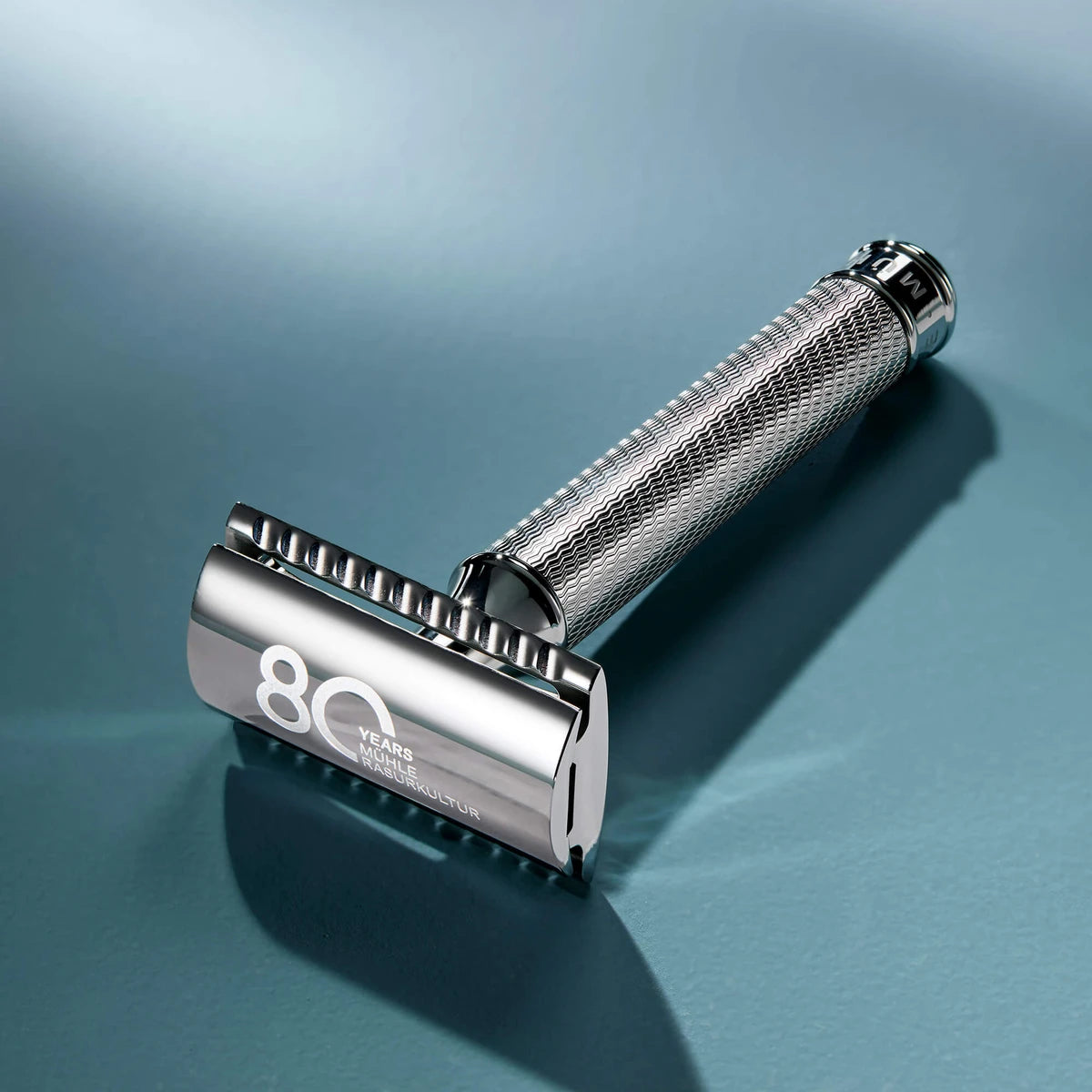 R89 DE razor, 80th Anniversary, Stainless Steel