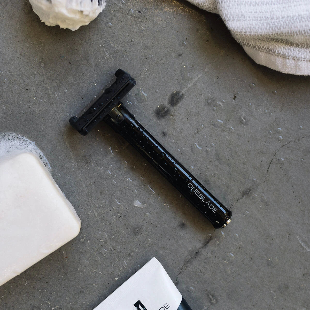 Core Single Edge Shaver, Black