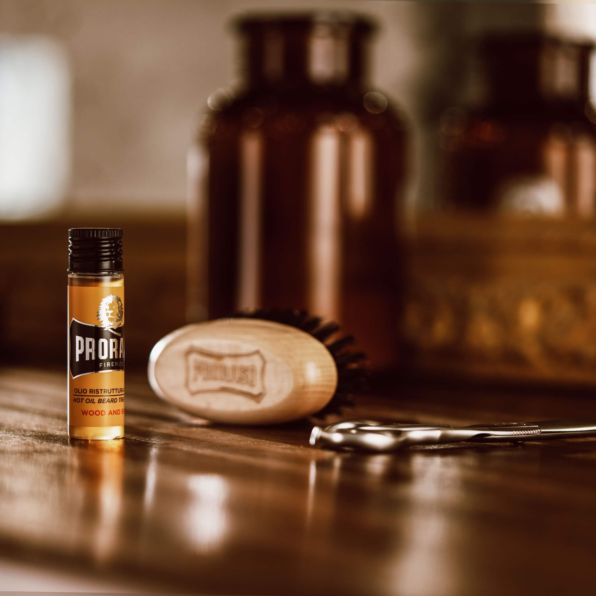 Warm Beard Oil, Wood & Spice, 4x17 ml.