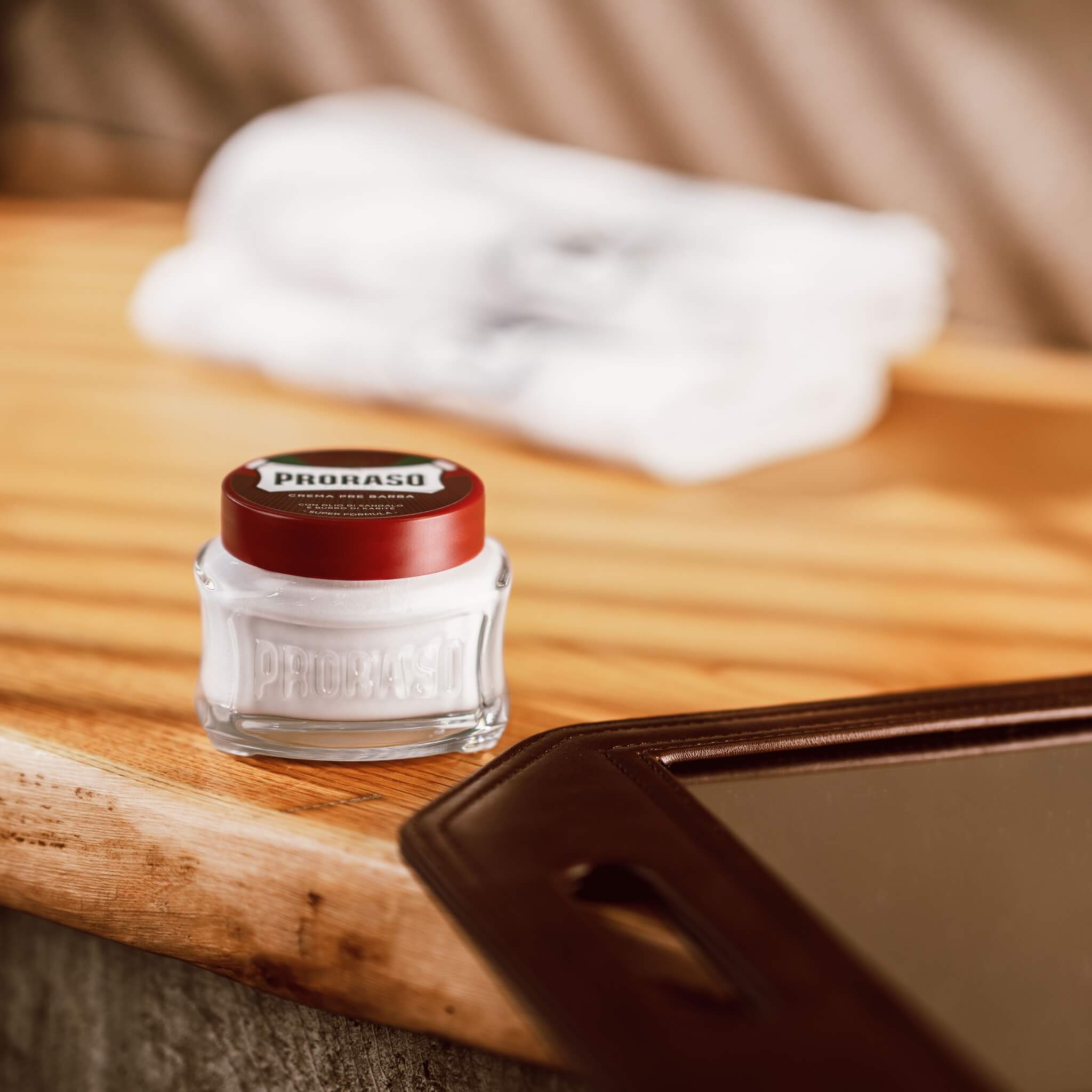 Preshave Cream - Nourishing, Sandalwood Oil and Shea Butter, 100 ml.