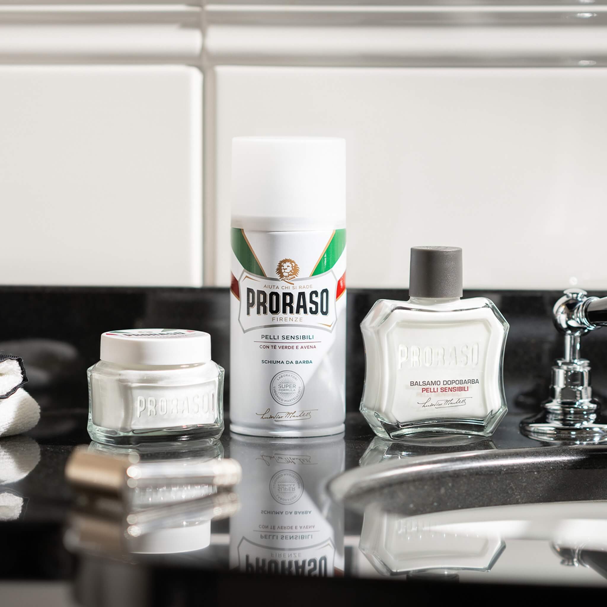 Shaving Foam - Sensitive, Green Tea & Oat, 300 ml.