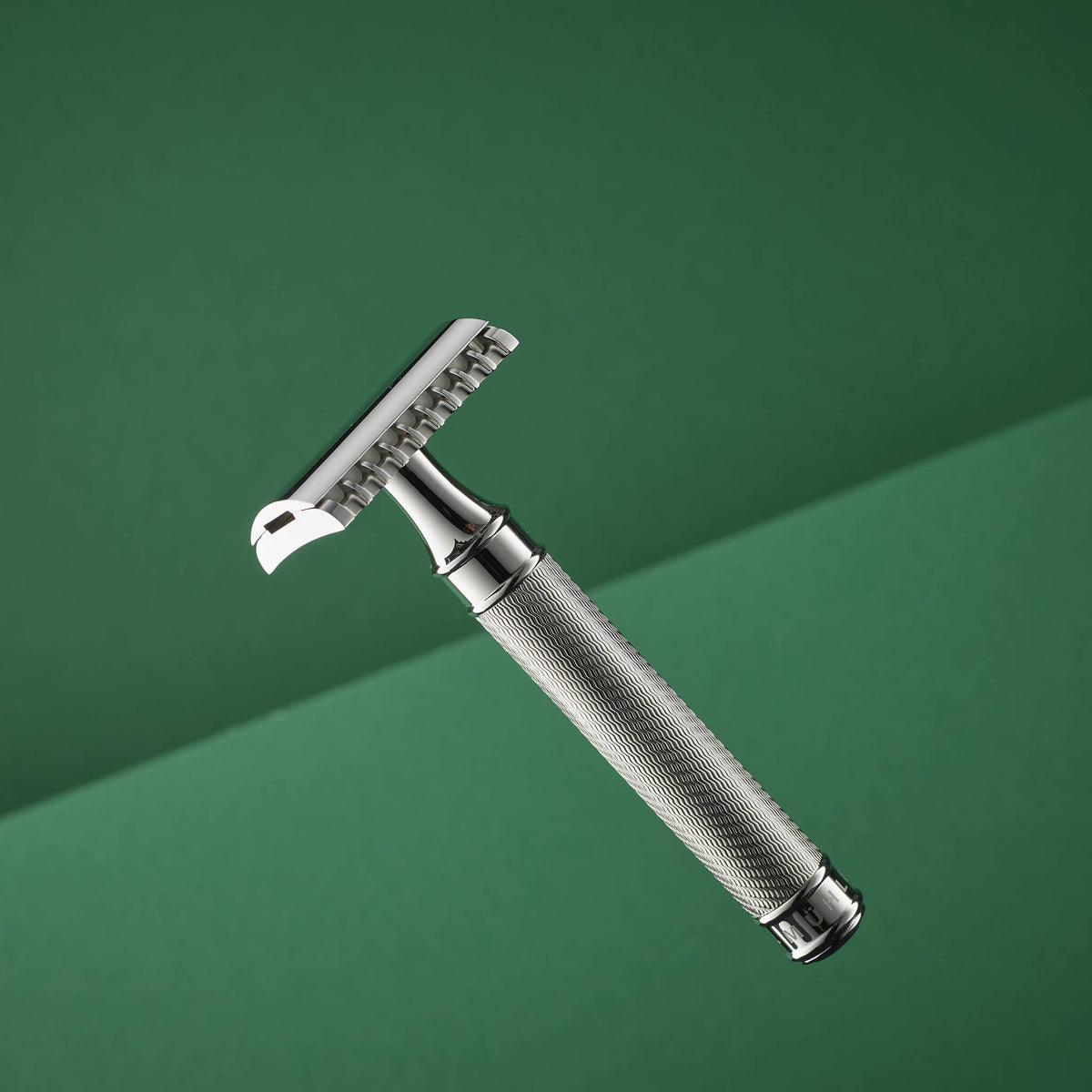 R49 Razor DE razor from Mühle with open stainless steel comb – Proshave