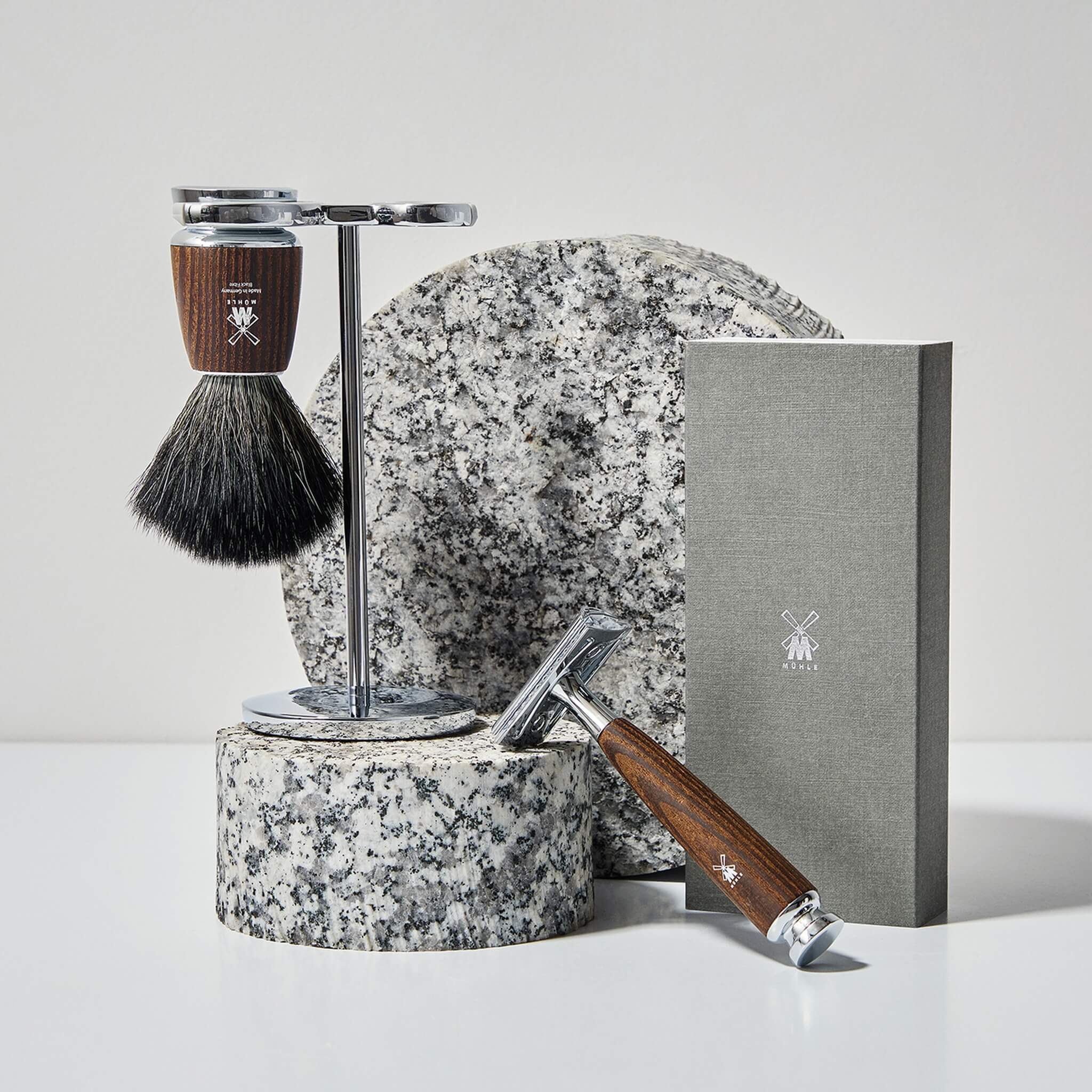 DE razor, Rytmo, Ash