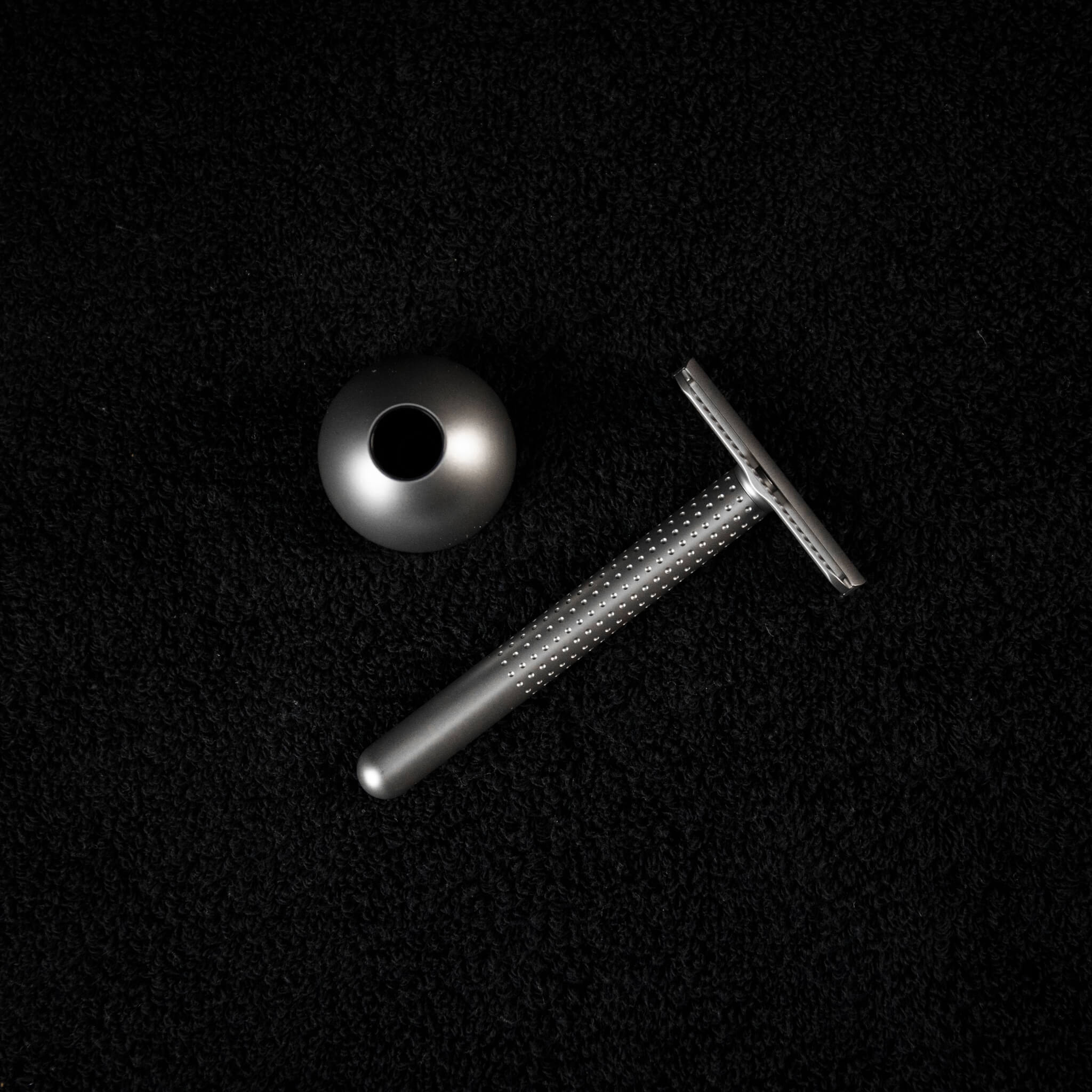 Amakuni Single-Edge Razor, Titanium