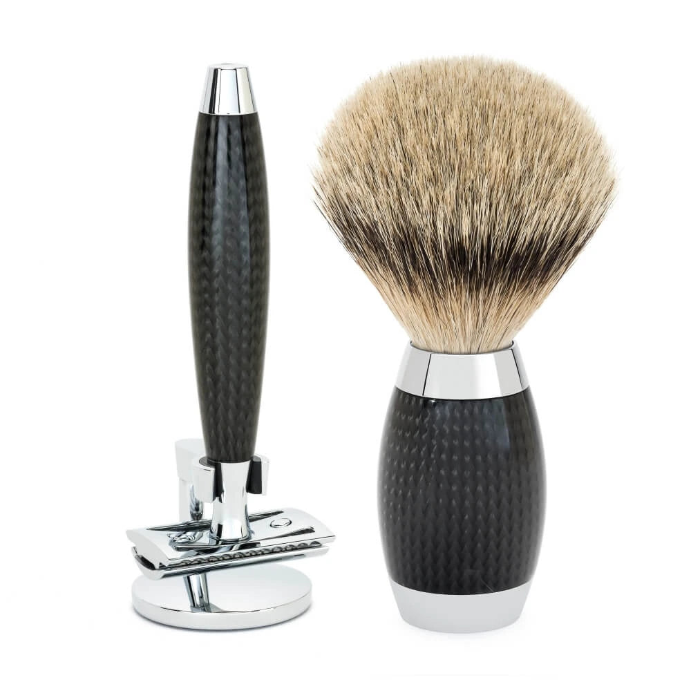 Edition No. 1, Shaving kit with DE razor, Silvertip Badger Shaving Brush and Holder for Shaver, Carbon