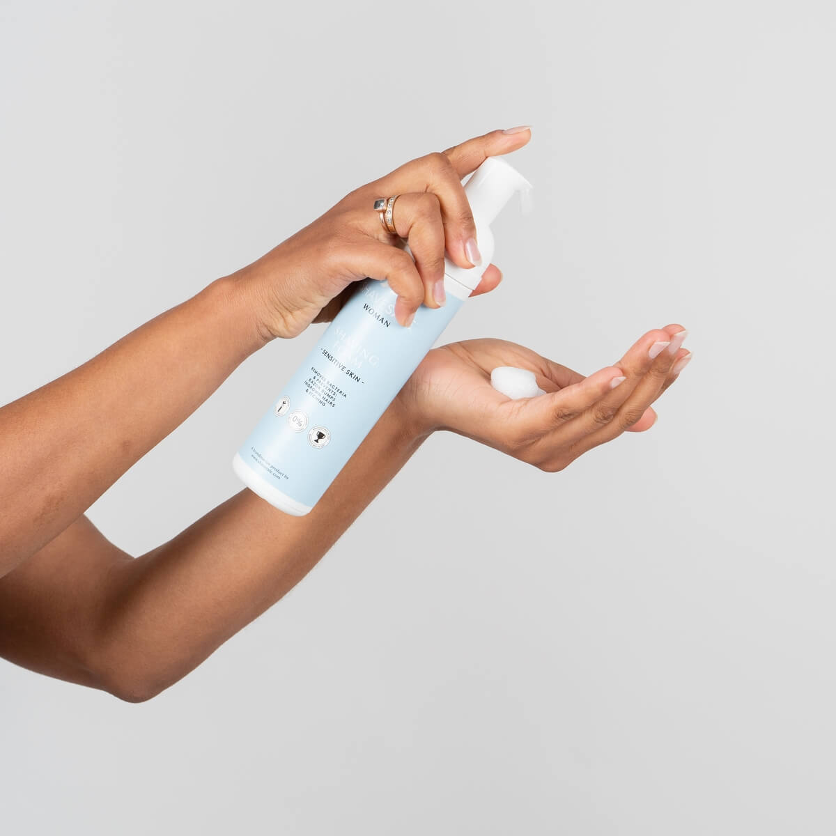 Shaving foam, Woman, Sensitive skin, 200 ml.