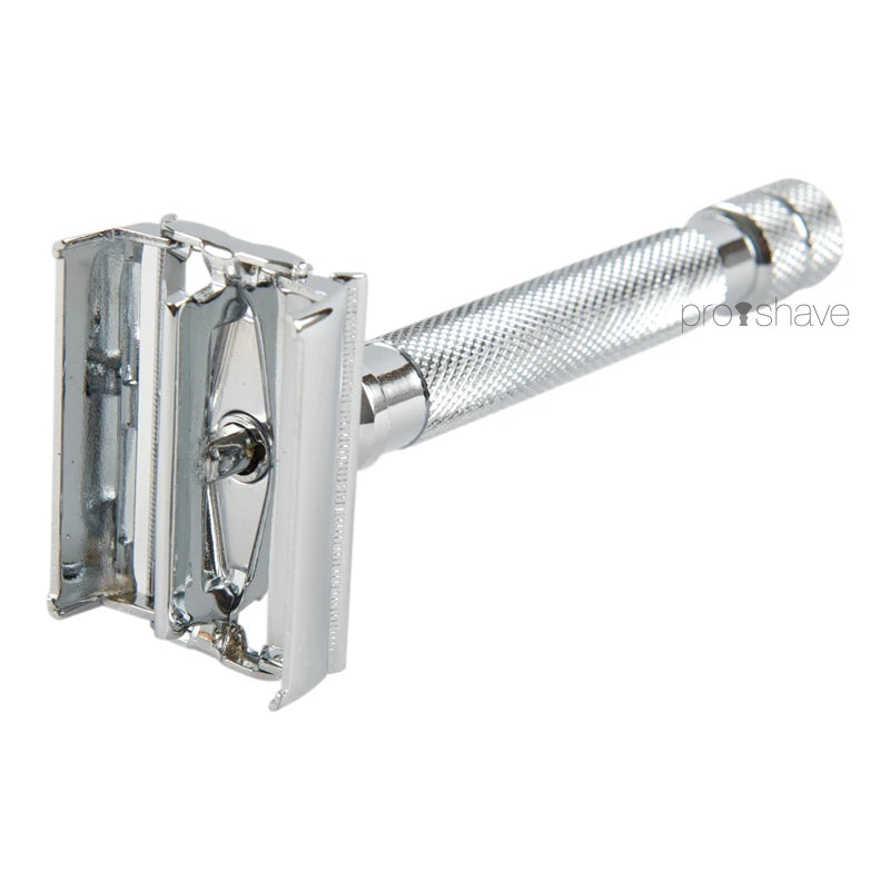 DE razor with butterfly opening, Chrome