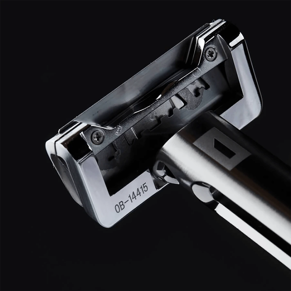 Genesis Single Edge Shaver, Silver