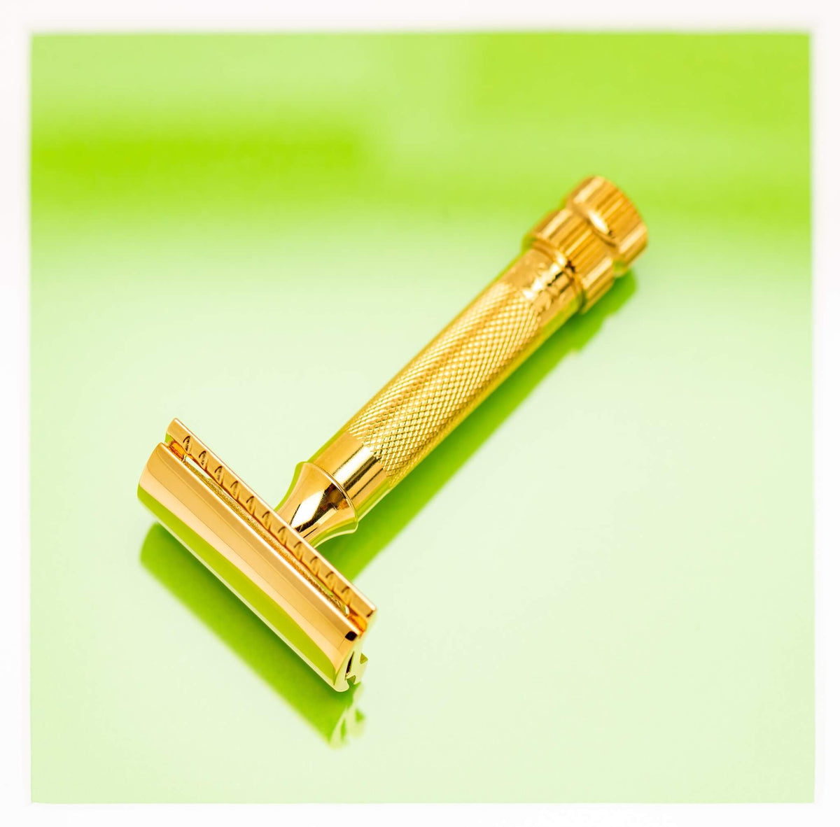 Dse Rqazor DE razor 34G in Gold from Merkur – Proshave