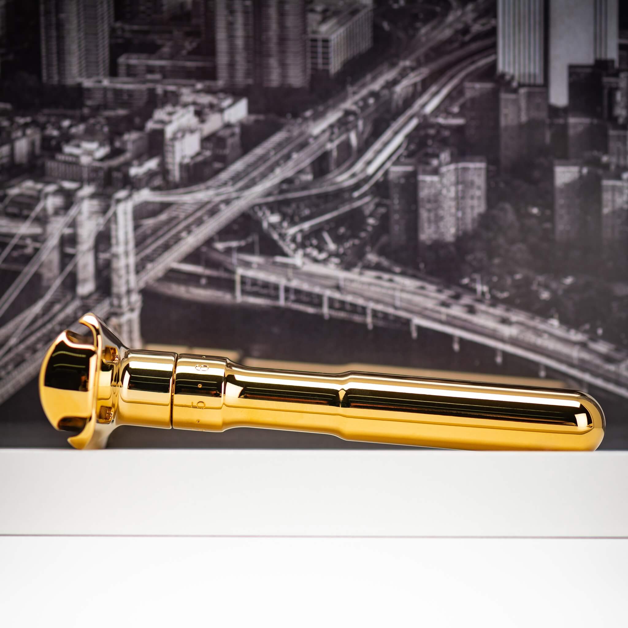Futur Adjustable DE razor, Gold