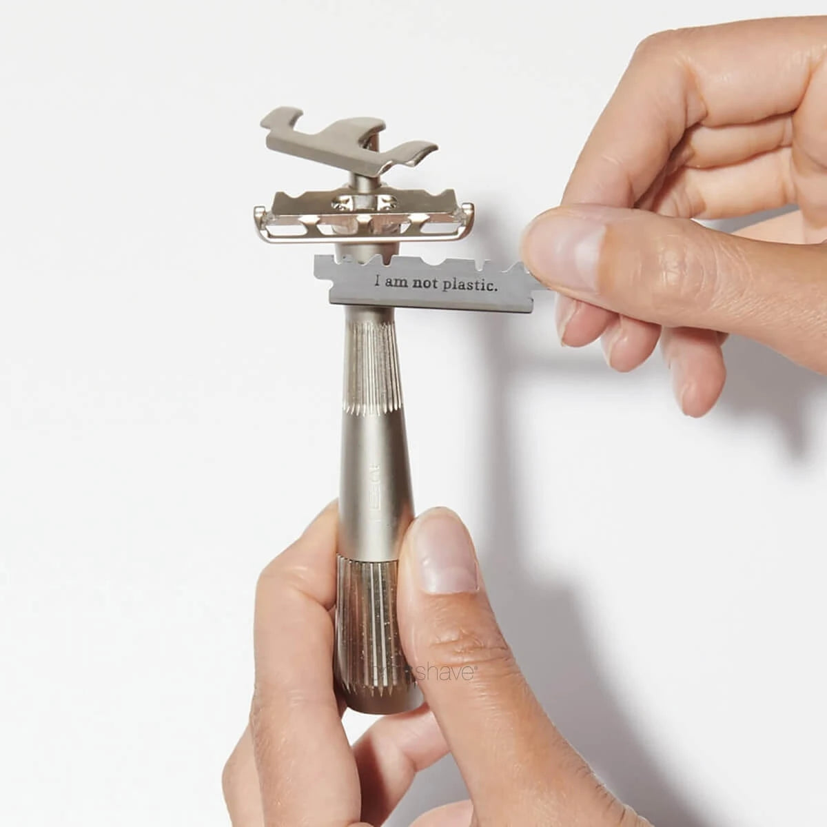 Shaver, The Thorn Razor, Gold